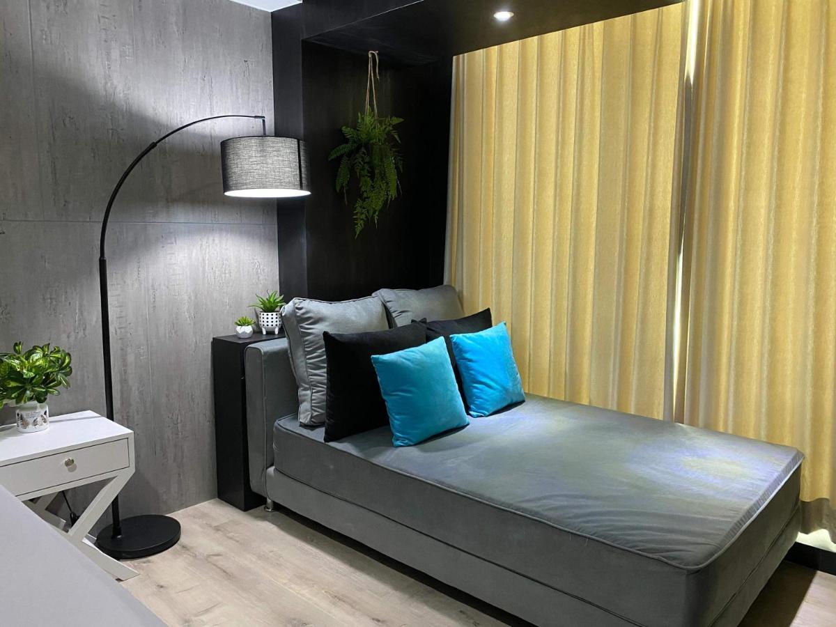 Lavenderbnb Room 8 At Mataram City 요그야카르타 외부 사진