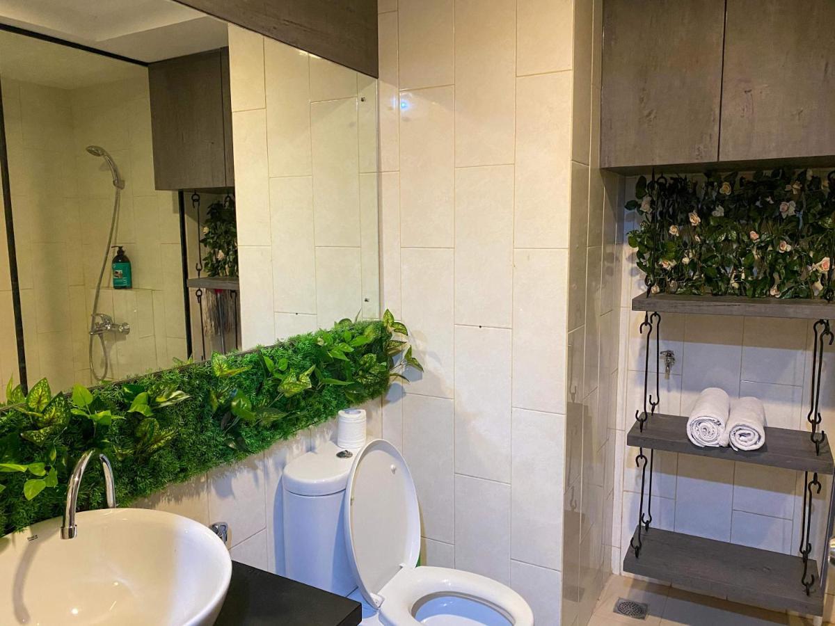 Lavenderbnb Room 8 At Mataram City 요그야카르타 외부 사진